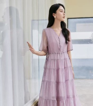 碧上女装 梦幻盛夏 连衣裙的浪漫专场