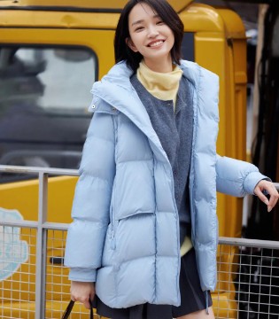 GAT3女装羽绒服时髦法则：打破冬日沉闷，解锁明星同款高级感