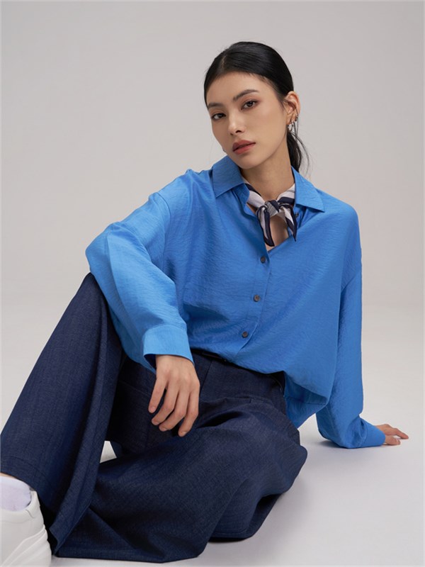 从晨间咖啡到落日余晖:Helen Moda风衣衬衫,穿出法式24小时优雅
