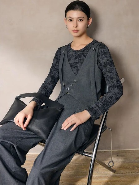 郁香菲(yuxiangfei)品牌商机,郁香菲(yuxiangfei)女装招商,郁香菲(yuxiangfei)女装加盟,郁香菲(yuxiangfei)女装合作,郁香菲(yuxiangfei)品牌加盟