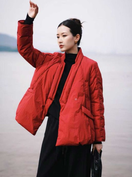 加盟底色(Dins)有哪些优势？需要加盟费吗？