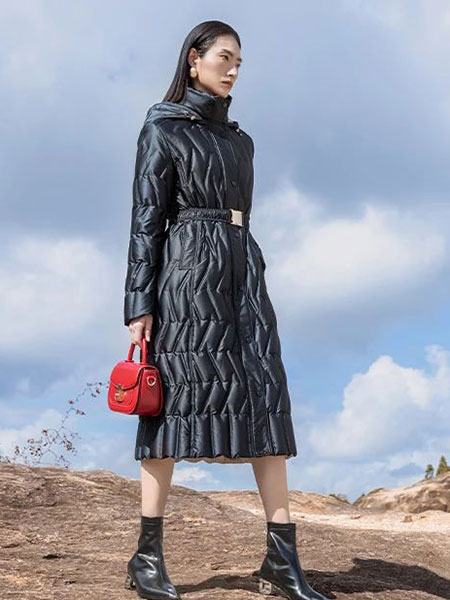 纤QIAN女装品牌2024秋冬