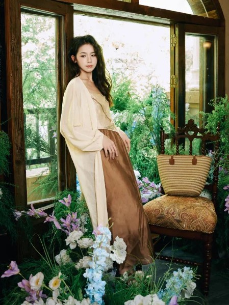 录上女装复古文艺小资短袖2025夏季新款