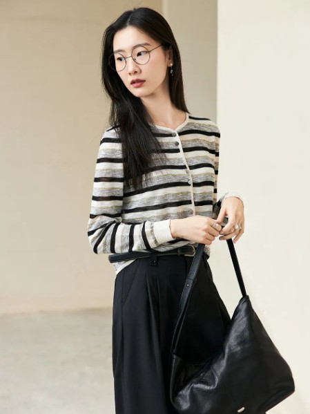 艾凸苏希(Aitoo.Suxi)女装品牌2025秋季新品