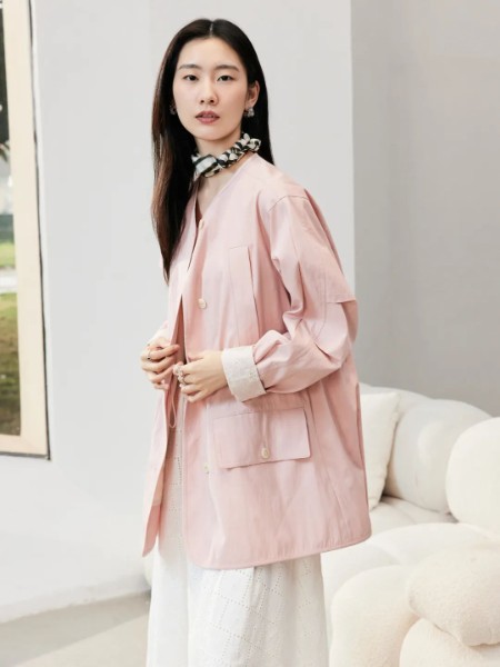 艾凸苏希(Aitoo.Suxi)女装品牌粉色休闲宽松外套2025秋装新品