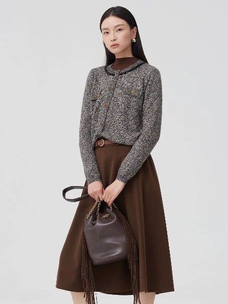 百图(betu)女装品牌2025冬季最新产品展示