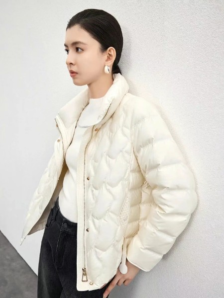 郁香菲(yuxiangfei)女装品牌2025最新产品展示