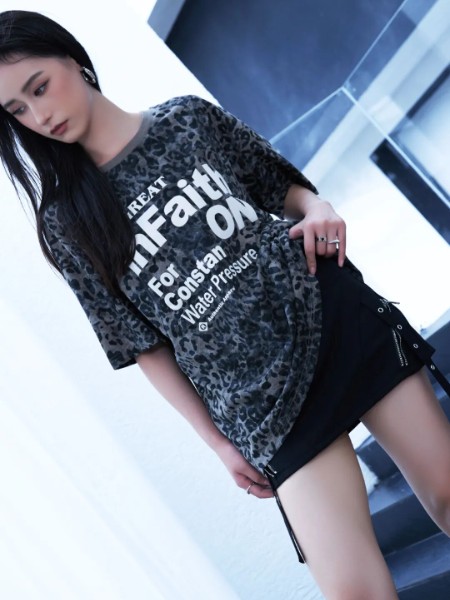 美丽哲学女装品牌2025最新产品展示