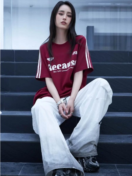 美丽哲学女装品牌2025最新产品展示