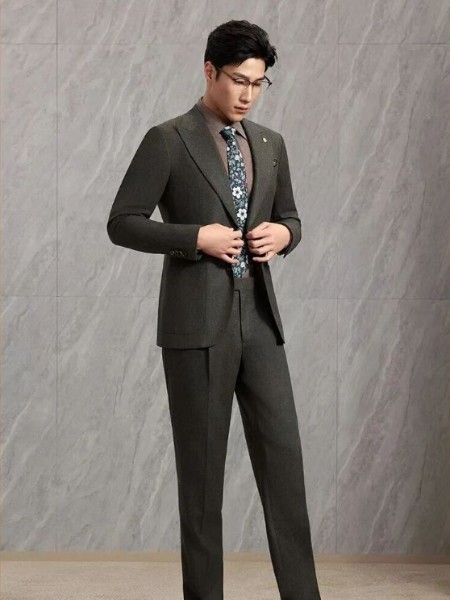 隆庆祥男装品牌2025最新产品展示