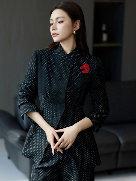 15小时女装品牌2025最新产品展示