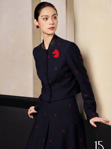 15小时女装品牌2025最新产品展示