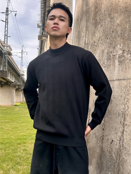 汉朴(hpheinpo)男装2025年冬季打底衫最新产品展示