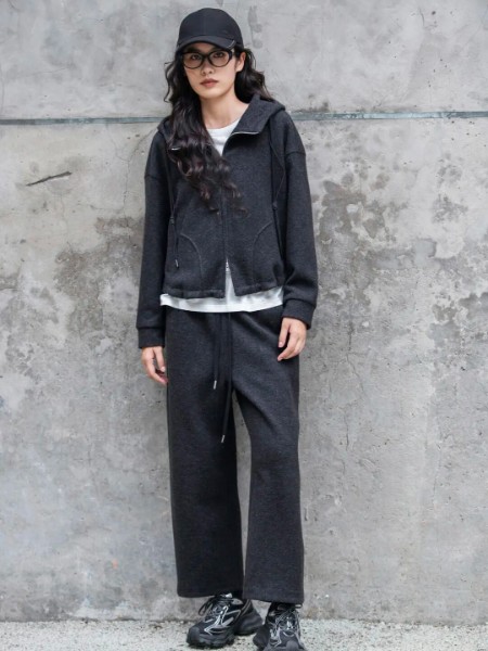 苏昔(SOULCELL苏昔)女装品牌2025最新产品展示