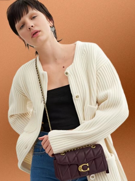 COACH蔻驰(COACH)女装香包品牌2025最新产品展示