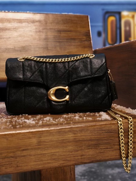 COACH蔻驰香包品牌2025最新产品展示