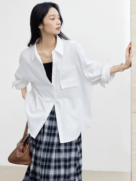 对白女装品牌2025秋冬季最新产品展示