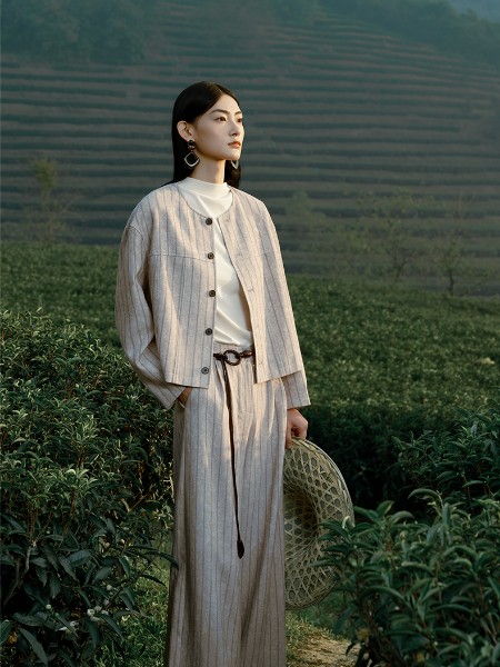 VIEAING薇迎女装品牌2026春季最新产品展示