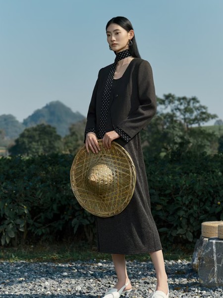 VIEAING薇迎女装品牌2026春季最新产品展示