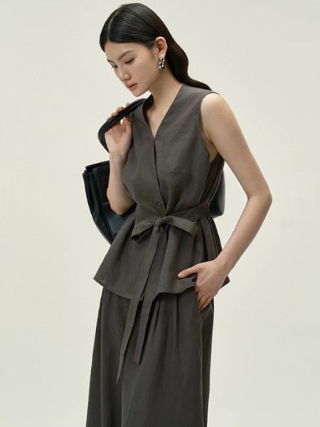 VIEAING薇迎女装品牌26夏季最新产品展示
