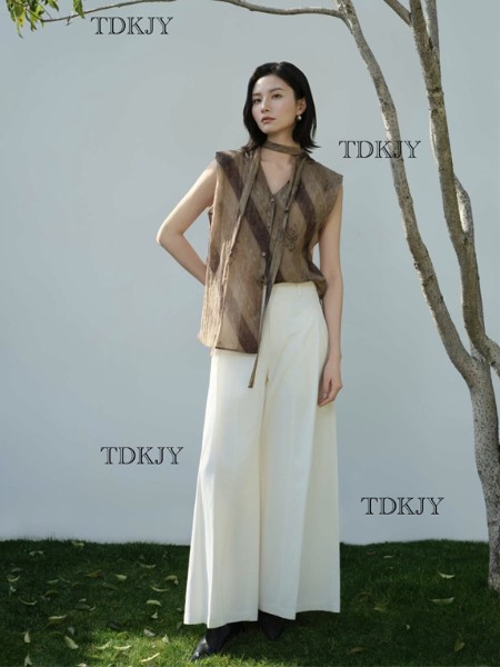 汀丁可女装品牌2026年夏季新品