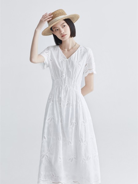 百图(betu)女装品牌2026年夏季新品